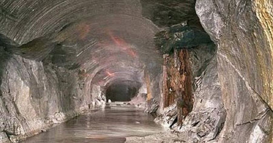 The tunnels of Bucegi. Group Bildenberg Interests for the construction